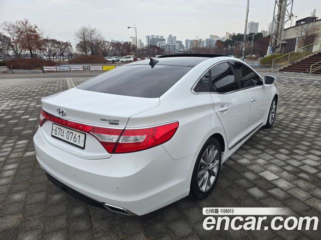 Hyundai Grandeur 2016 — photo 5