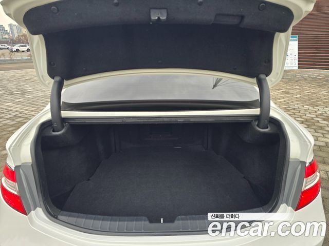 Hyundai Grandeur 2016 — photo 8