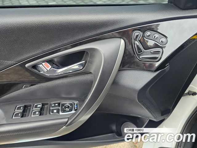 Hyundai Grandeur 2016 — photo 14
