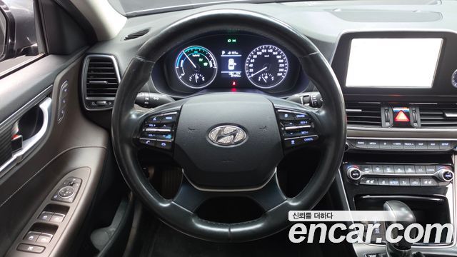 Hyundai Grandeur 2018 — photo 18