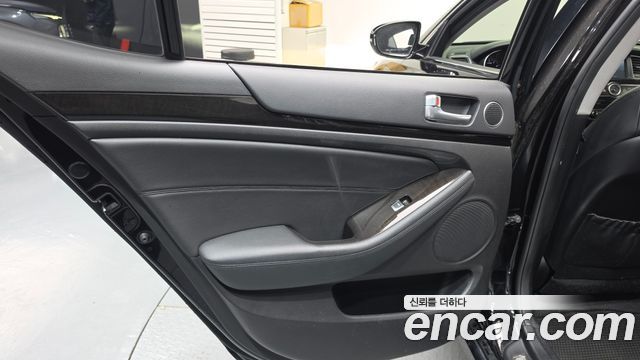 Kia K7 2013 — photo 15