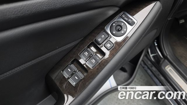 Kia K7 2013 — photo 27