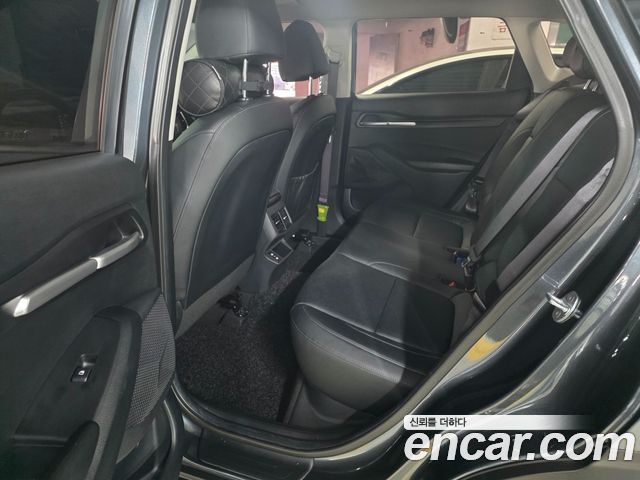 Kia Seltos 2023 — photo 6