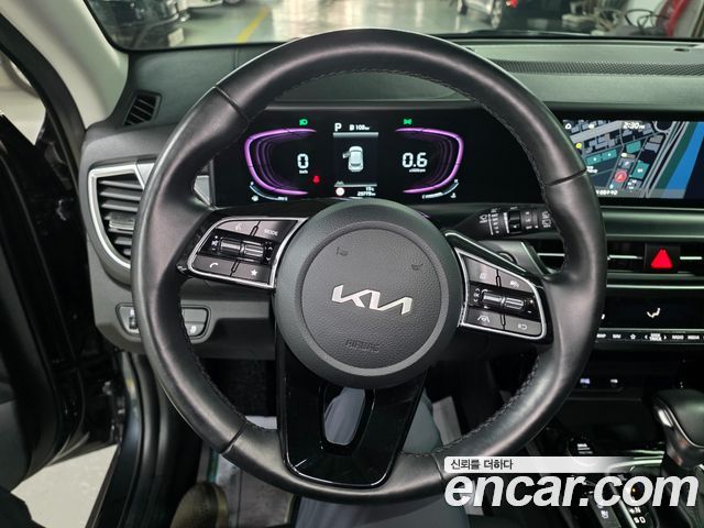 Kia Seltos 2023 — photo 9