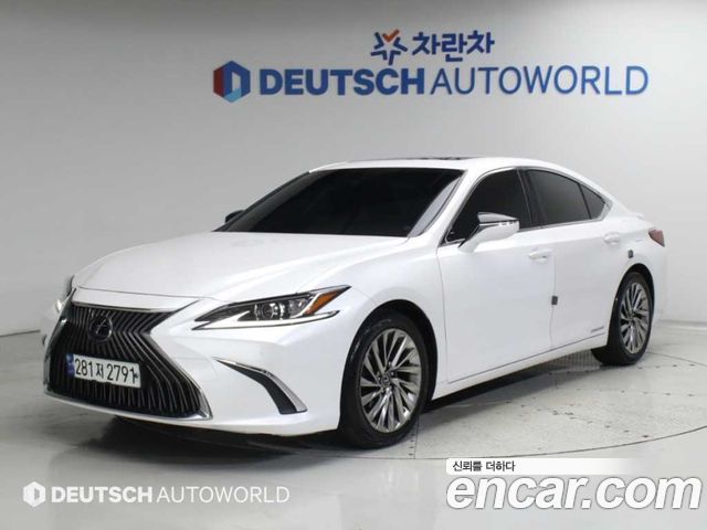 Lexus ES 2019 — photo 1