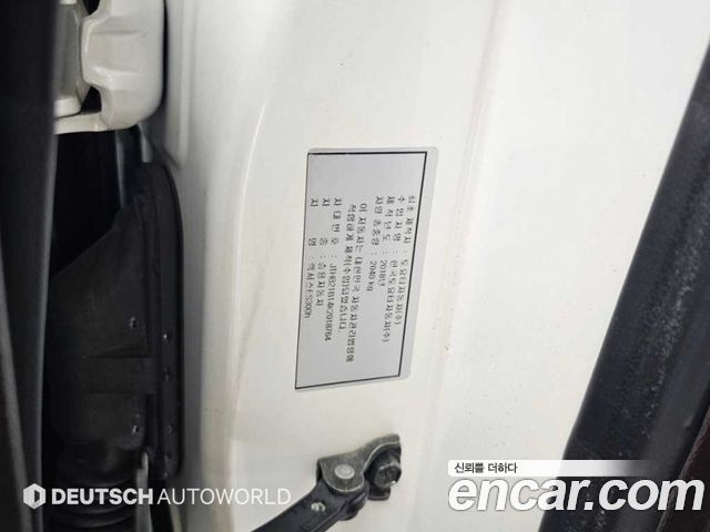 Lexus ES 2019 — photo 20