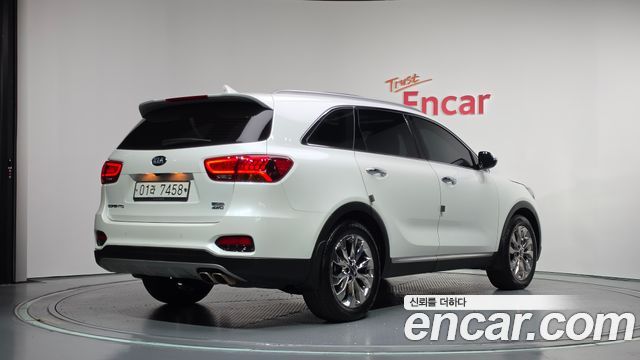 Kia Sorento 2018 — photo 2