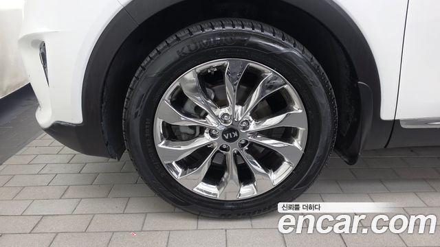 Kia Sorento 2018 — photo 5
