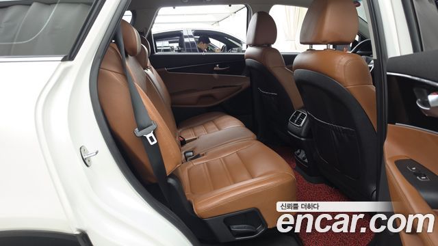 Kia Sorento 2018 — photo 12