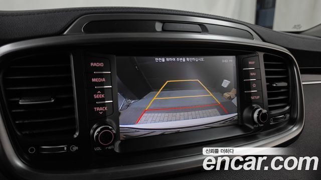 Kia Sorento 2018 — photo 15