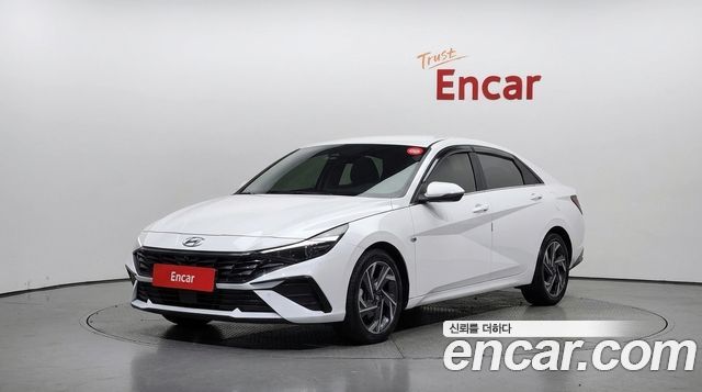 Hyundai AVANTE 2024 — photo 1