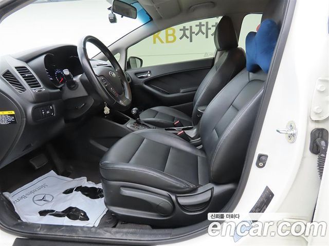 Kia K3 2013 — photo 5