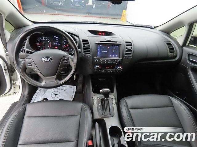 Kia K3 2013 — photo 7