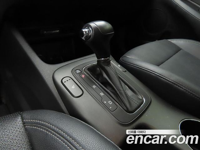 Kia K3 2013 — photo 10