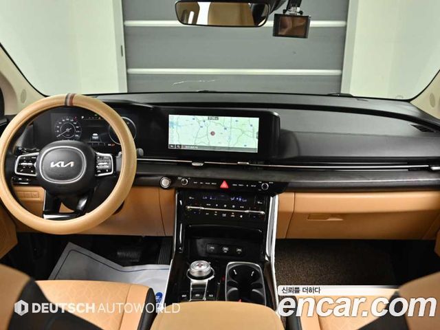 Kia Canival 2023 — photo 7