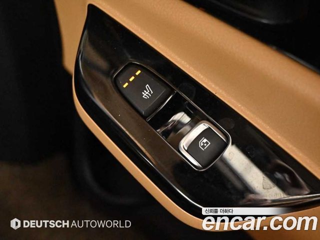 Kia Canival 2023 — photo 16