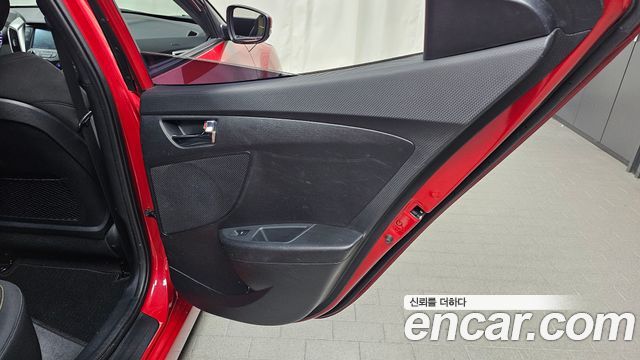 Hyundai Veloster 2017 — photo 15