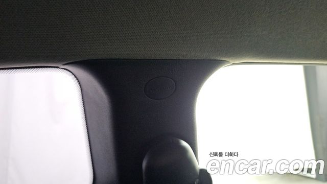 Hyundai Veloster 2017 — photo 32