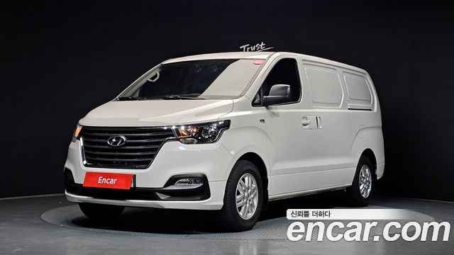Hyundai Starex 2020 — photo 1