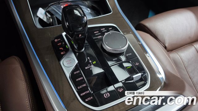BMW X5 2021 — photo 9