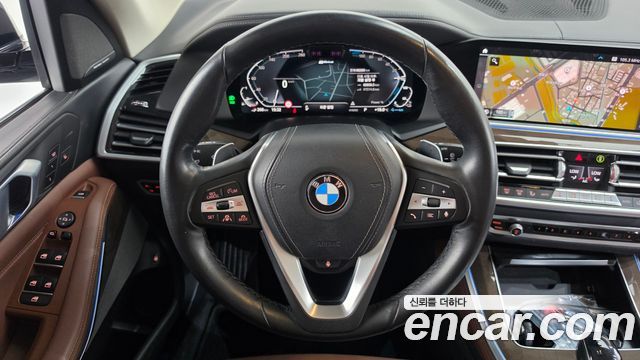 BMW X5 2021 — photo 13