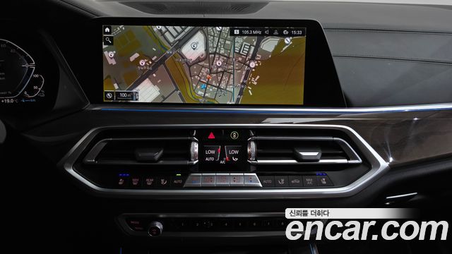 BMW X5 2021 — photo 14