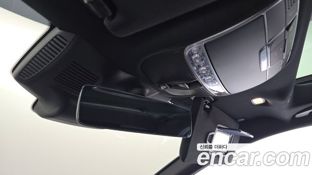 Mercedes-Benz S-Class 2020 — photo 28