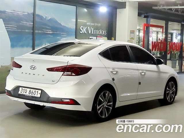Hyundai AVANTE 2019 — photo 4