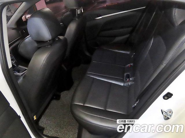 Hyundai AVANTE 2019 — photo 7