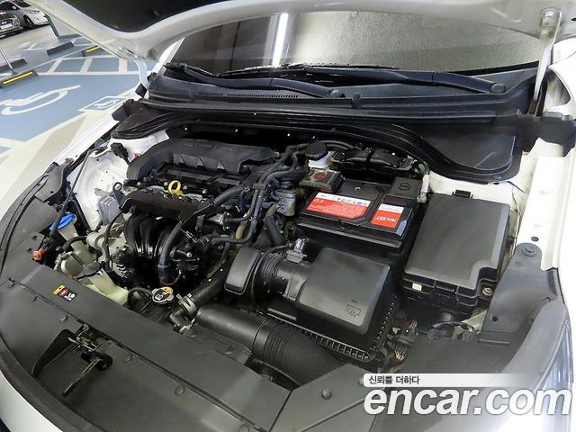 Hyundai AVANTE 2019 — photo 18