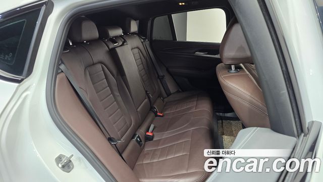 BMW X4 2021 — photo 17