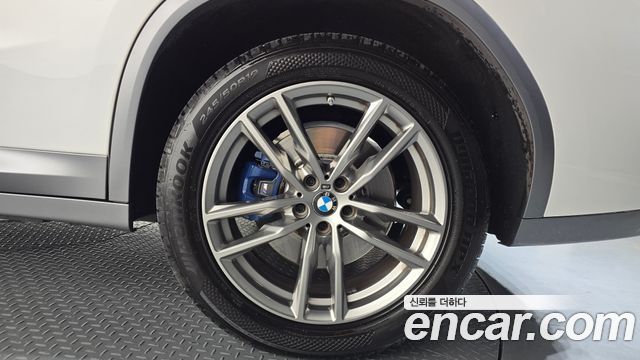 BMW X4 2021 — photo 7