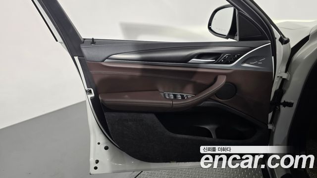 BMW X4 2021 — photo 14