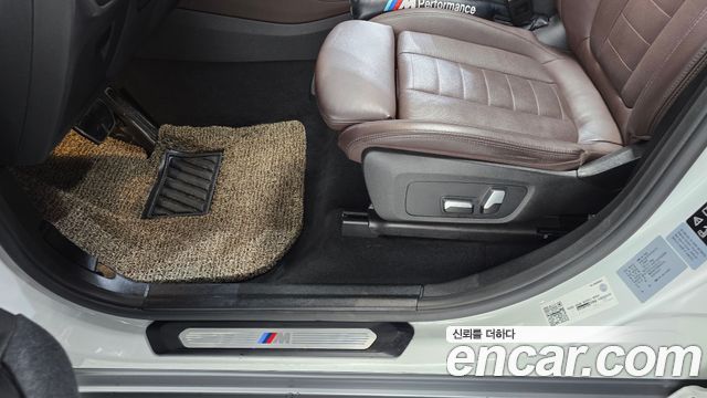 BMW X4 2021 — photo 27