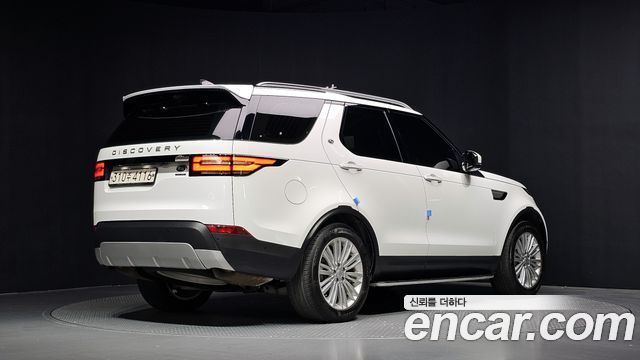 Land Rover Discovery 2020 — photo 2