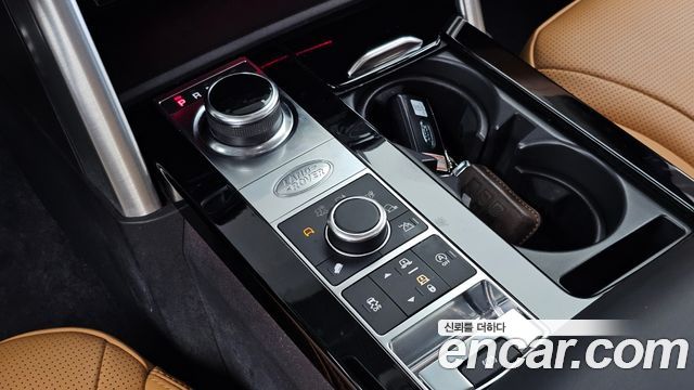 Land Rover Discovery 2020 — photo 12