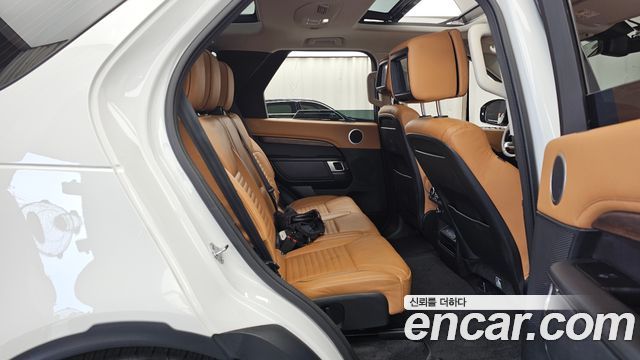 Land Rover Discovery 2020 — photo 18