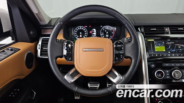 Land Rover Discovery 2020 — photo 19