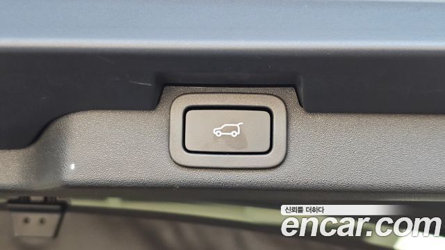 Land Rover Discovery 2020 — photo 32