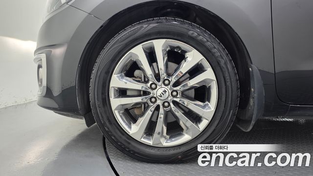 Kia Canival 2016 — photo 5