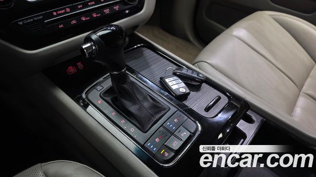 Kia Canival 2016 — photo 12