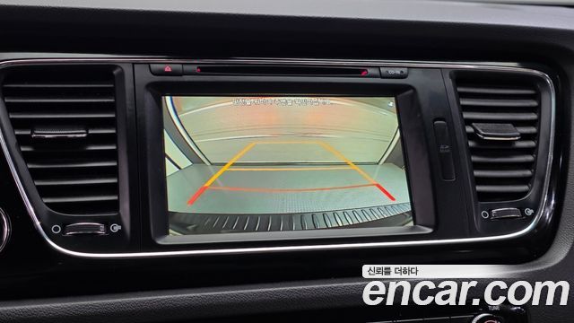 Kia Canival 2016 — photo 20