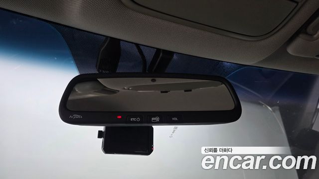 Kia Canival 2016 — photo 22