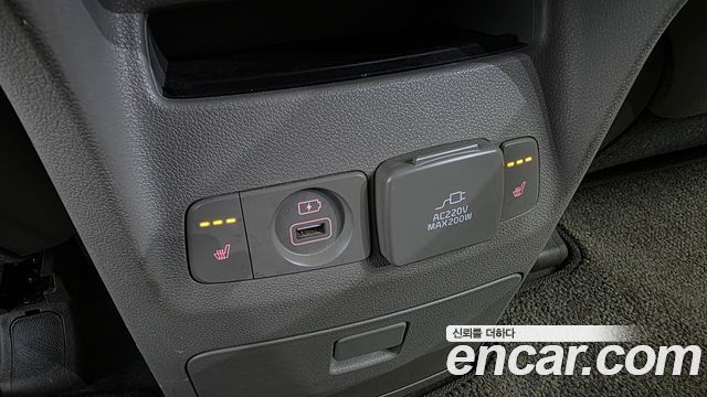 Kia Canival 2016 — photo 25