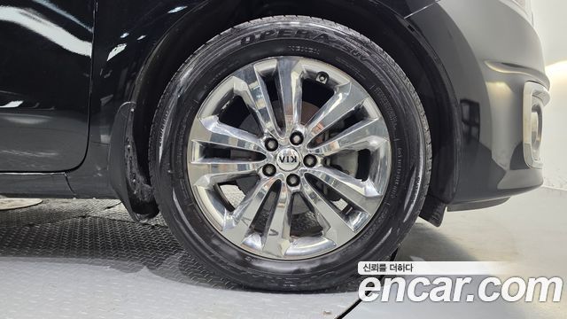 Kia Canival 2016 — photo 7