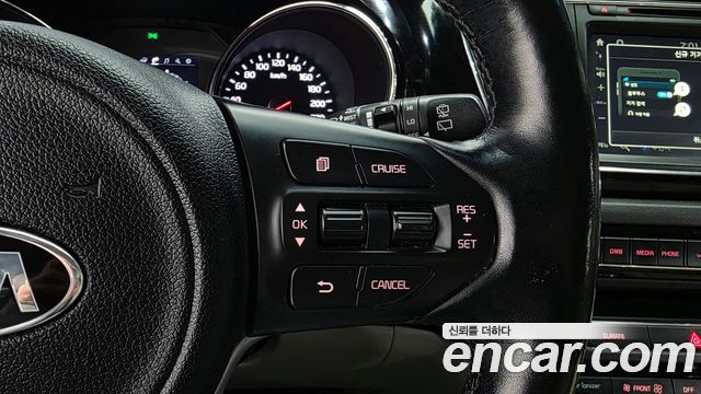 Kia Canival 2016 — photo 27