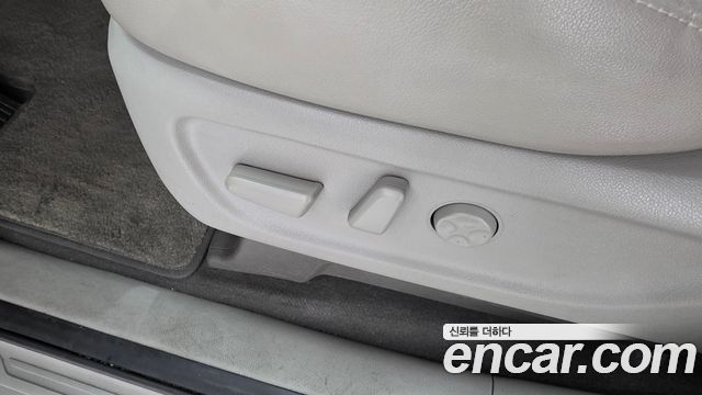 Kia Canival 2016 — photo 33