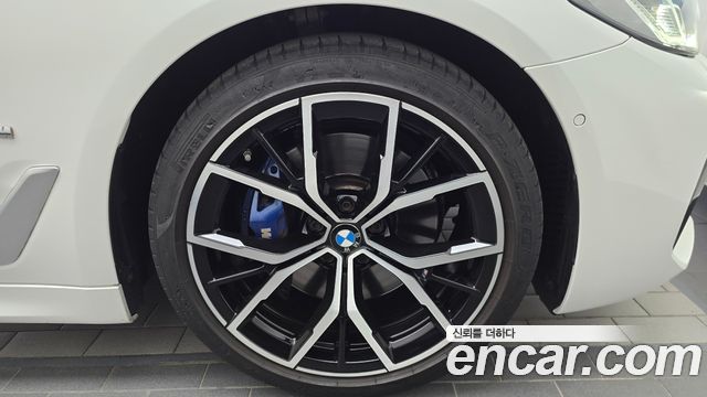 BMW 5-Series 2023 — photo 7