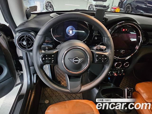 Mini Cooper 2022 — photo 6