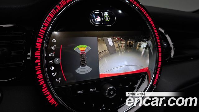 Mini Cooper Convertible 2024 — photo 21